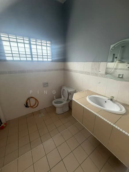 2-storey Terraced House for Sale in Bandar Seri Alam (Masai) - Ping Yong Lee - Bathroom - PropertyGuru.com.my