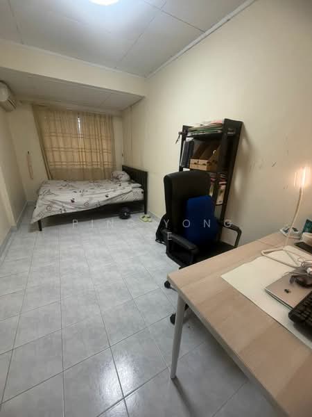 2-storey Terraced House for Sale in Bandar Seri Alam (Masai) - Ping Yong Lee - Bedroom - PropertyGuru.com.my
