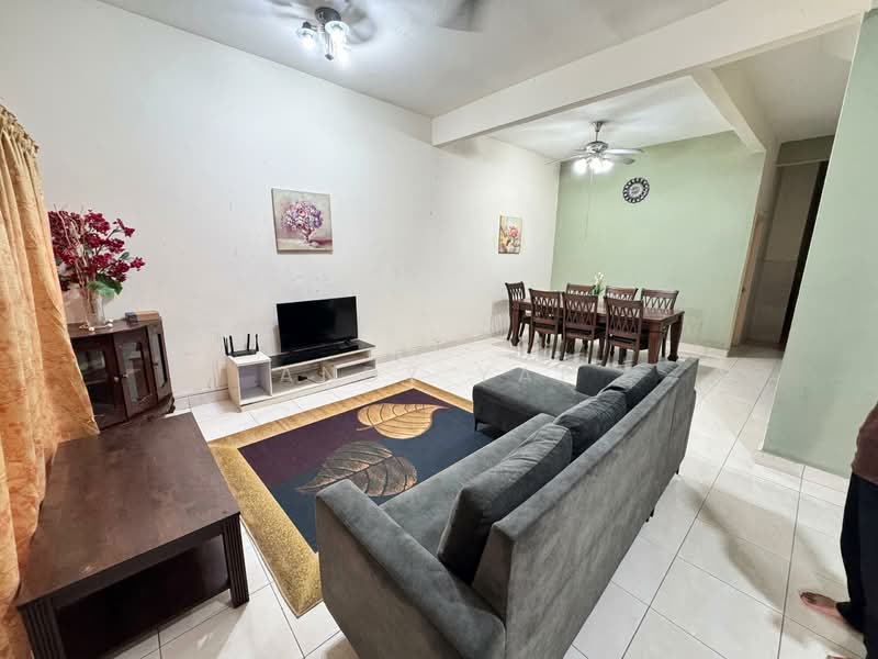 Puteri Heights untuk Untuk Dijual - RM 470,000, Apr 2026 - Living Room - PropertyGuru.com.my