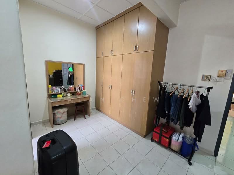 2-storey Terraced House for Sale in Taman Desa Cemerlang (Ulu Tiram) - Alan Chew - Interior - PropertyGuru.com.my