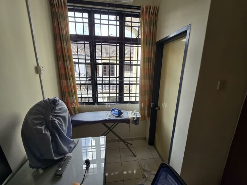 2-storey Terraced House for Sale in Taman Desa Cemerlang (Ulu Tiram) - Alan Chew - Interior - PropertyGuru.com.my