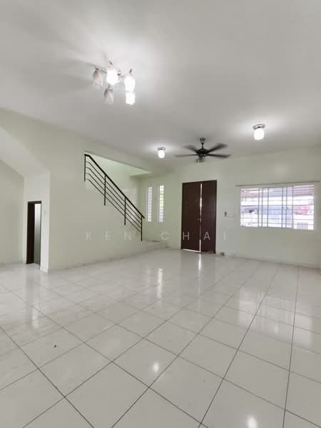 Rumah Teres 2 Tingkat untuk Dijual di Taman Setia Indah (Tebrau) - Ken Chai - Living Room - PropertyGuru.com.my