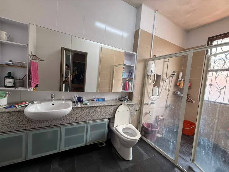 Impian Ema Impians Emas untuk Untuk Dijual - RM 1,800,000, Apr 2026 - Bathroom - PropertyGuru.com.my