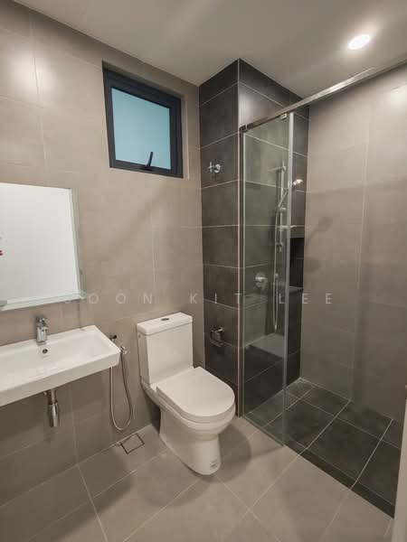 Service Residence for Sale at Sunway Belfield - Soon Kit Lee - Bathroom - PropertyGuru.com.my