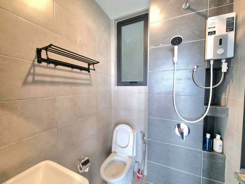 Servis Apartment untuk Dijual di Urban Suites - Michael Khng - Bathroom - PropertyGuru.com.my
