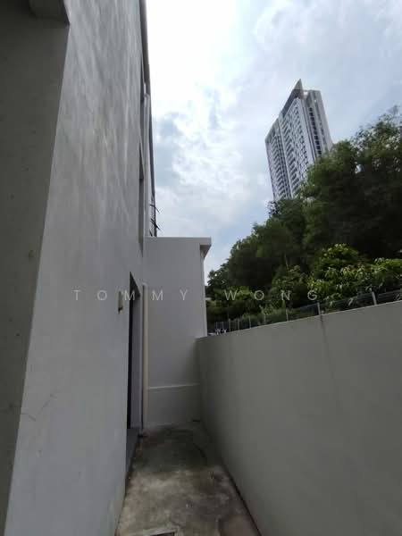 2.5-storey Terraced House for Sale in Balakong (Selangor) - Brett Phang - Exterior - PropertyGuru.com.my