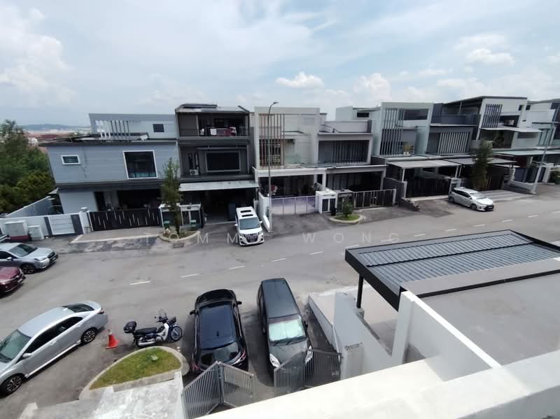 2.5-storey Terraced House for Sale in Balakong (Selangor) - Brett Phang - Exterior - PropertyGuru.com.my