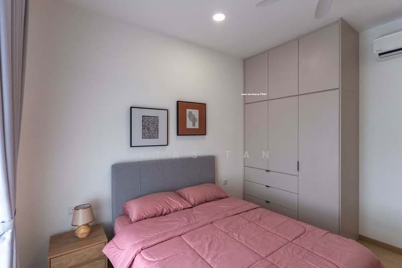 Servis Apartment untuk Disewa di BeCentral @ i-City - Vitas Tan - Bedroom - PropertyGuru.com.my