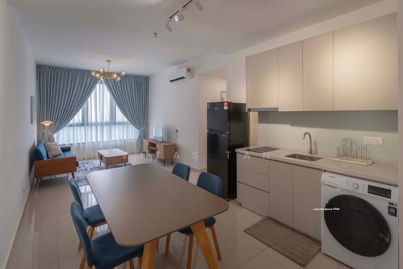 Servis Apartment untuk Disewa di BeCentral @ i-City - Vitas Tan - Living Room - PropertyGuru.com.my