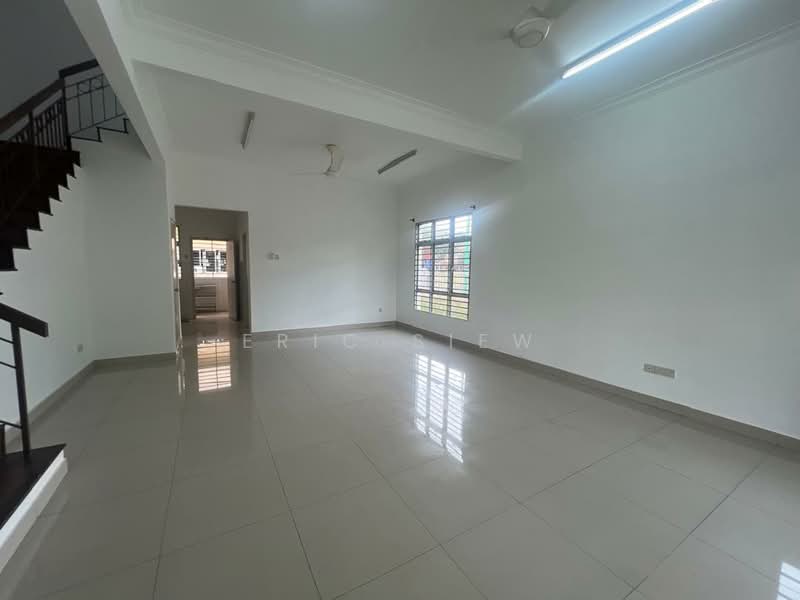 2-storey Terraced House for Sale in Shah Alam (Selangor) - Eric Siew - Living Room - PropertyGuru.com.my