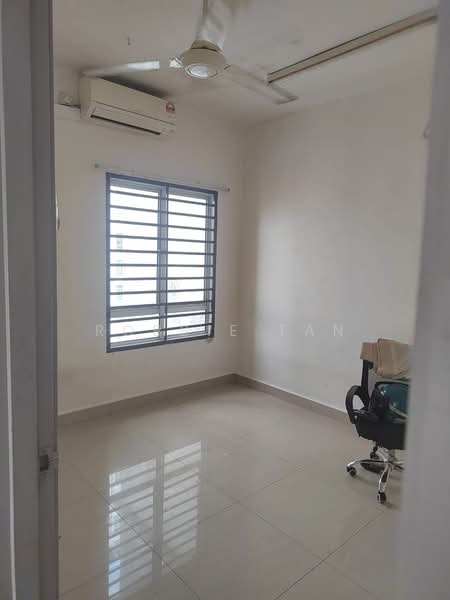 Service Residence for Sale at SuriaMas Suites - Robbie Tan - Interior - PropertyGuru.com.my