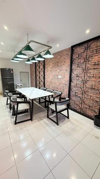 Bukit Indah Double Storey Corner G&G untuk Untuk Dijual - RM 1,300,000, Apr 2026 - Dining Room - PropertyGuru.com.my