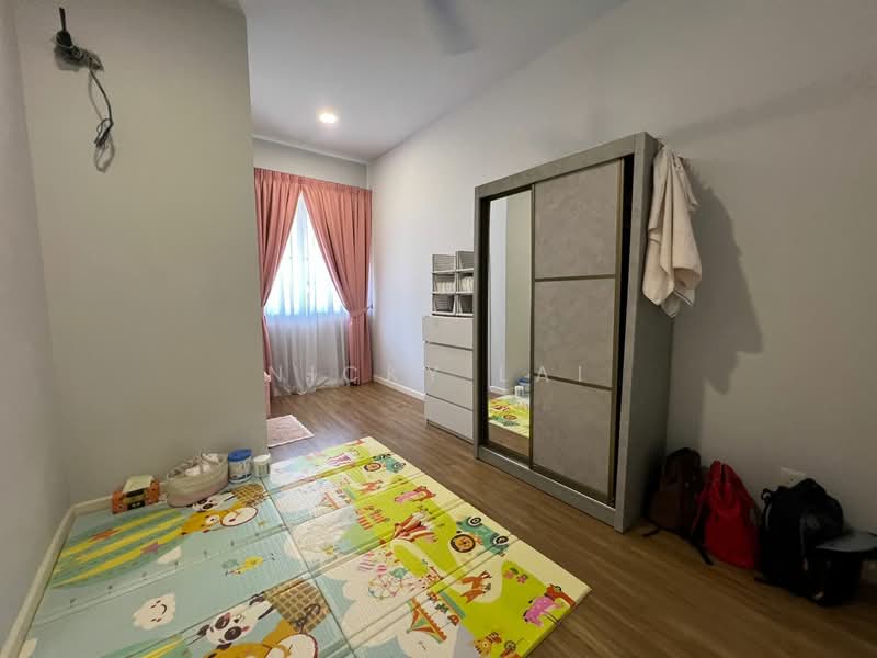 2-storey Terraced House for Sale in Tamansari (Rawang) - Nicky Lai - Bedroom - PropertyGuru.com.my