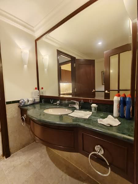 Servis Apartment untuk Dijual di Berjaya Times Square - Evie Au - Bathroom - PropertyGuru.com.my