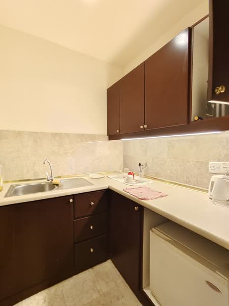 Servis Apartment untuk Dijual di Berjaya Times Square - Evie Au - Kitchen - PropertyGuru.com.my