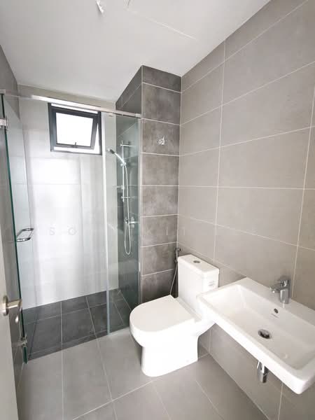 Service Residence for Sale at Sunway Belfield - Soon Kit Lee - Bathroom - PropertyGuru.com.my