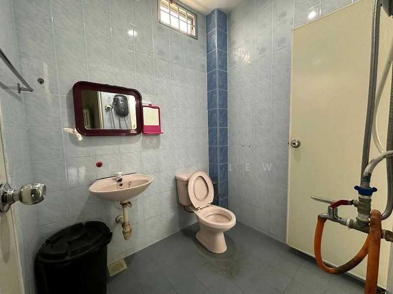 Taman Skudai Baru untuk Untuk Dijual - RM 598,000, Apr 2026 - Bathroom - PropertyGuru.com.my