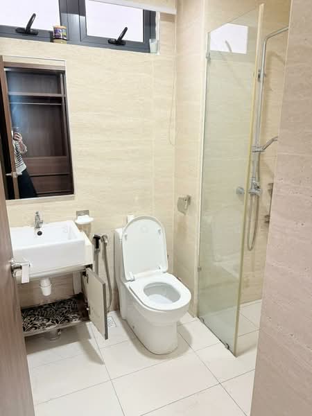 Crescent Bay Suites (Teluk Bayu) untuk Untuk Disewa - RM 2,300 /bulan, Apr 2026 - PropertyGuru.com.my