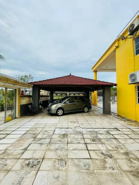 Desa Latania Corner Terrace House 2.5storey untuk Untuk Dijual - RM 1,650,000, Apr 2026 - Exterior - PropertyGuru.com.my