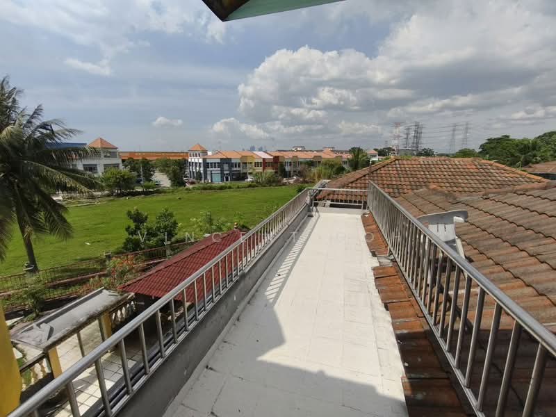 Desa Latania Corner Terrace House 2.5storey untuk Untuk Dijual - RM 1,650,000, Apr 2026 - Exterior - PropertyGuru.com.my