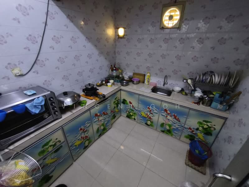 Desa Latania Corner Terrace House 2.5storey untuk Untuk Dijual - RM 1,650,000, Apr 2026 - Kitchen - PropertyGuru.com.my