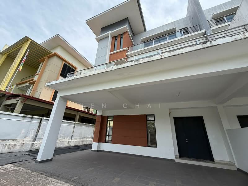 Semi-Detached House for Sale in Johor Bahru (Johor) - Ken Chai - Exterior - PropertyGuru.com.my