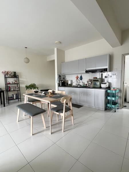 Service Residence for Sale at SetiaWalk - Bryan Choo - Kitchen - PropertyGuru.com.my