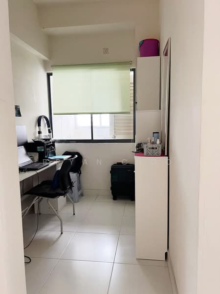 Service Residence for Sale at SetiaWalk - Bryan Choo - Study - PropertyGuru.com.my