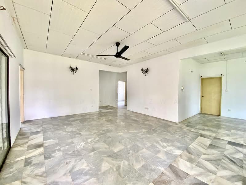 Bandar Rinching Seksyen 1 untuk Untuk Dijual - RM 850,000, Apr 2026 - Living Room - PropertyGuru.com.my