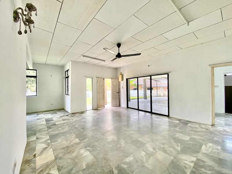 Bandar Rinching Seksyen 1 untuk Untuk Dijual - RM 850,000, Apr 2026 - Living Room - PropertyGuru.com.my