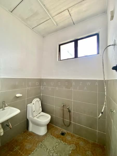 Bandar Rinching Seksyen 1 untuk Untuk Dijual - RM 850,000, Apr 2026 - Bathroom - PropertyGuru.com.my