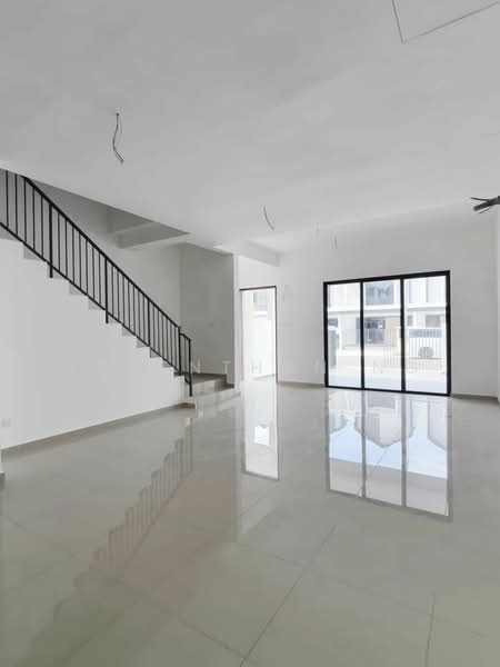 Rumah Teres 2 Tingkat untuk Dijual di Taman Dato Onn (Johor Bahru) - Javenthan Ng - Living Room - PropertyGuru.com.my