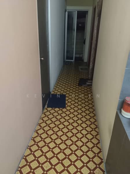 Shop / Office for Sale in Bandar Mahkota Cheras (Cheras) - Kevin Chen - Corridor - PropertyGuru.com.my