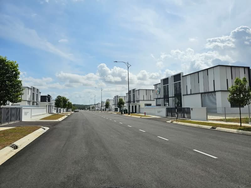 Factory for Rent in Eco Business Park 1 (Johor Bahru) - Sam . - Exterior - PropertyGuru.com.my