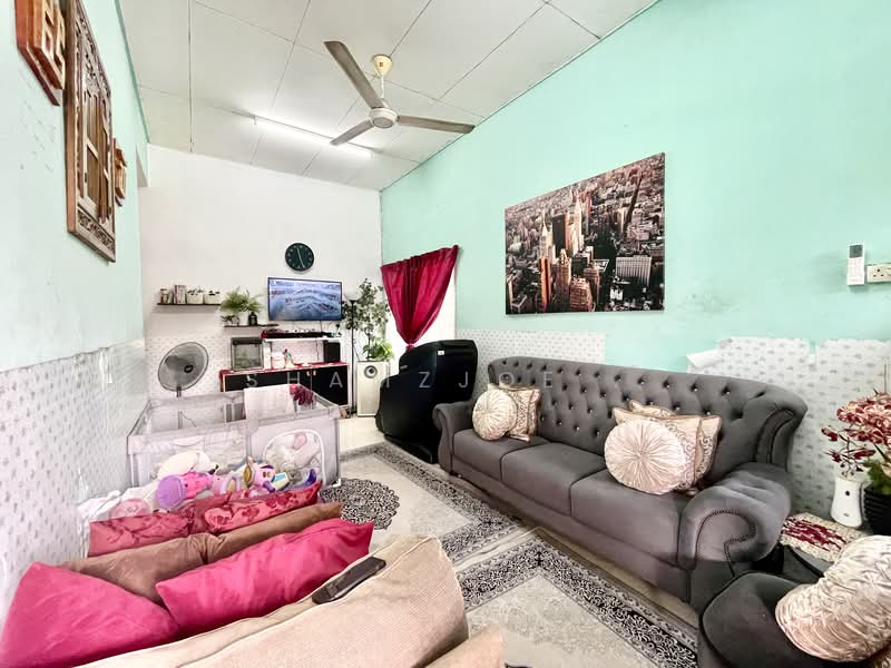 1-storey Terraced House for Sale in Kampung Tok Muda (Kapar) - Shamzjoe . - Living Room - PropertyGuru.com.my