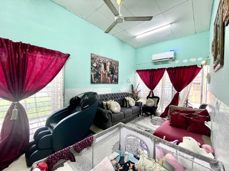 1-storey Terraced House for Sale in Kampung Tok Muda (Kapar) - Shamzjoe . - Living Room - PropertyGuru.com.my