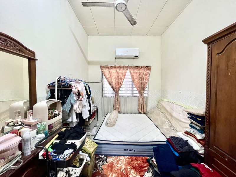 1-storey Terraced House for Sale in Kampung Tok Muda (Kapar) - Shamzjoe . - Bedroom - PropertyGuru.com.my