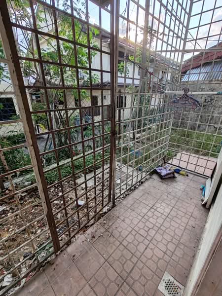 2-storey Terraced House for Sale in Taman Bukit Mewah (Tampoi) - Smith Goh - Balcony - PropertyGuru.com.my