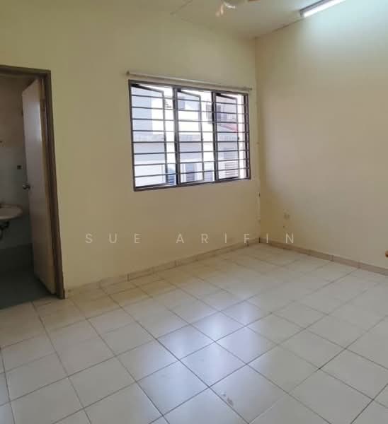 Rumah Teres 2 Tingkat untuk Dijual di Sungai Buloh (Selangor) - Sue Arifin - PropertyGuru.com.my