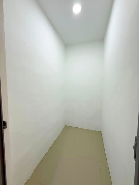 Semi-Detached House for Sale in Taman Daya (Johor Bahru) - Loong Hing Liong - Interior - PropertyGuru.com.my