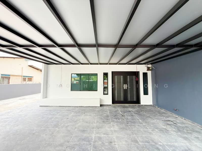 Semi-Detached House for Sale in Taman Daya (Johor Bahru) - Loong Hing Liong - PropertyGuru.com.my