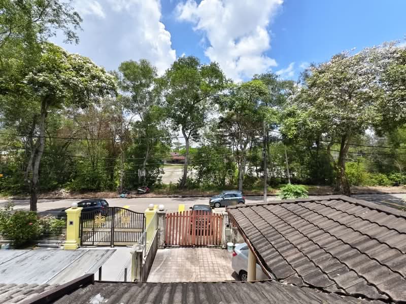 2-storey Terraced House for Sale in Taman Molek (Johor Bahru) - Smith Goh - Exterior - PropertyGuru.com.my
