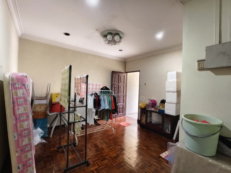 2-storey Terraced House for Sale in Taman Molek (Johor Bahru) - Smith Goh - Interior - PropertyGuru.com.my
