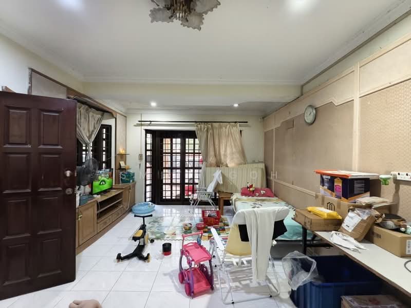 2-storey Terraced House for Sale in Taman Molek (Johor Bahru) - Smith Goh - Living Room - PropertyGuru.com.my