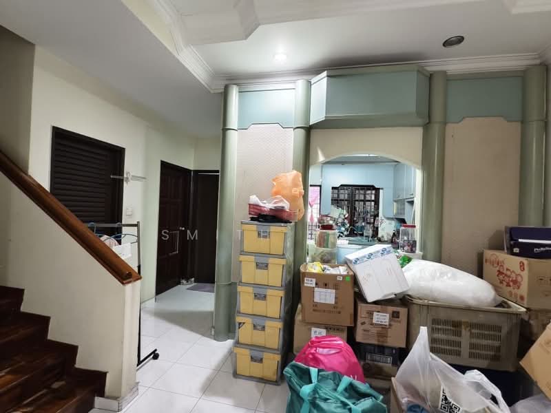 2-storey Terraced House for Sale in Taman Molek (Johor Bahru) - Smith Goh - Interior - PropertyGuru.com.my