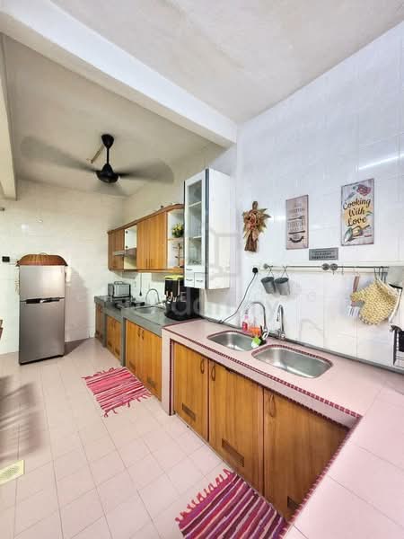 2-storey Terraced House for Sale in Puchong (Selangor) - Chloe Wong - Kitchen - PropertyGuru.com.my