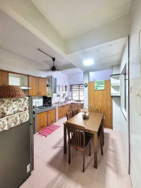 2-storey Terraced House for Sale in Puchong (Selangor) - Chloe Wong - Kitchen - PropertyGuru.com.my