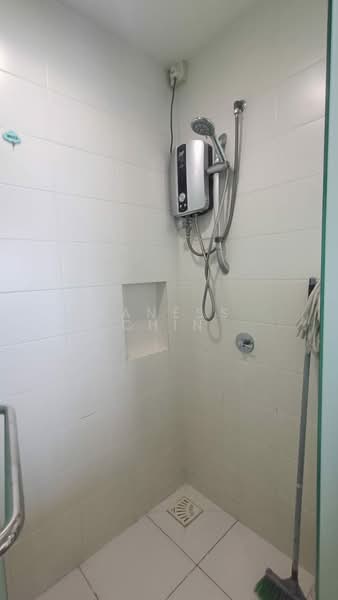 Service Residence for Rent at Trefoil - Vaness Chin - Bathroom - PropertyGuru.com.my