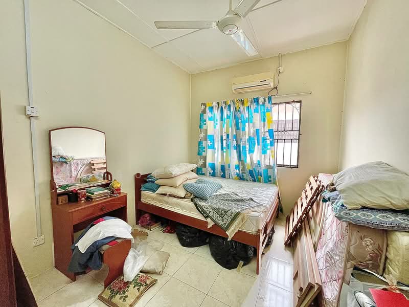 2-storey Terraced House for Sale in Petaling Jaya (Selangor) - Sue Arifin - Bedroom - PropertyGuru.com.my