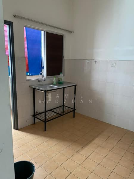 Pangsapuri untuk Disewa di Green Villa - Kamil Radzuan - Kitchen - PropertyGuru.com.my
